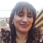 Soy colombiana
Tengo muy buenas bases 
matemáticas y puedo dar clases niños y jóvenes de bachiller, , fui exonerada por mis habilidades en matemáticas en la universidad, me gusta enseñar a otros mis conocimientos, estoy disponible